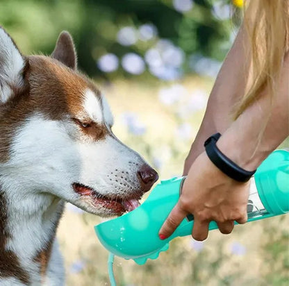🐶 4-in-1 Pet Travel Water Bottle – Hydration, Snacks & Clean-Up Made Easy